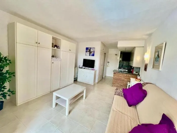 Cozy Estudio En Edificio Jupiter Benalmadena